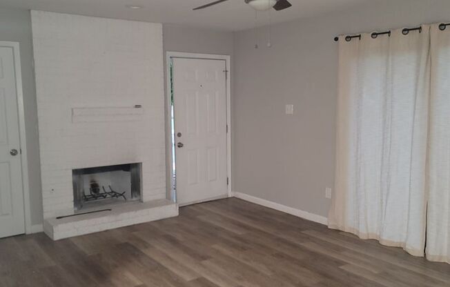 DOVE SPRINGS DELIGHT - RENOVATED  2/2 DUPLEX - HUGE YARD - GARAGE