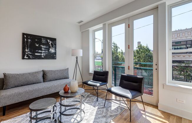 2 beds, 1 bath, 760 sqft, $2,695, Unit 2740-307