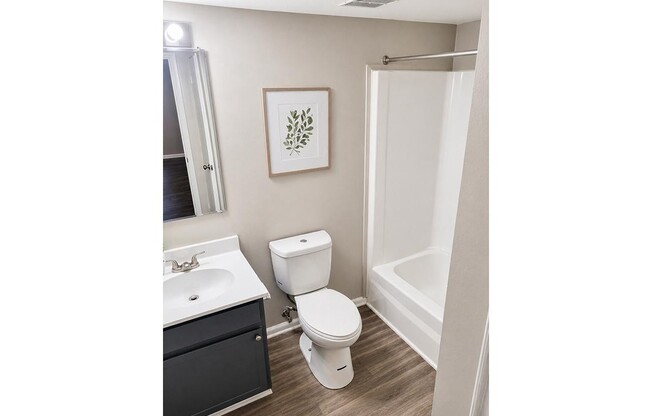 1 bed, 1 bath, 770 sqft, $810