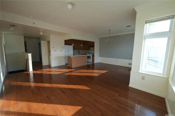 2 beds, 1 bath, $2,800, Unit 2