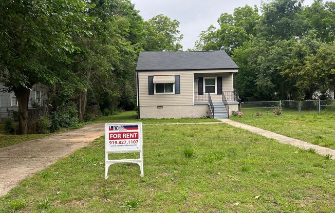 Beautiful Ranch Home In Central Raleigh, Available Now!