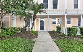 Great location!! PRICE REDUCED Townhome in Heritage Key, Kissimmee
