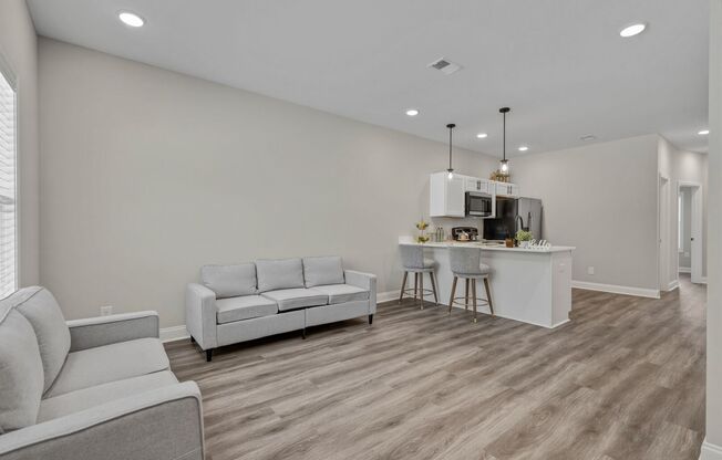 3 beds, 3 baths, 1,325 sqft, $1,495, Unit Trenton Commons # 2203