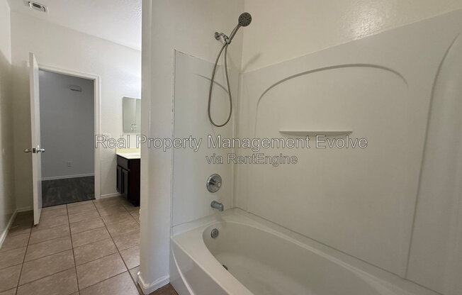 3 beds, 2 baths, 1,914 sqft, $1,975