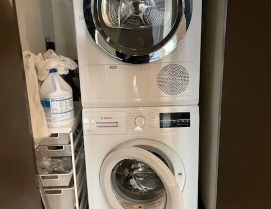 1 bed, 1 bath, 1,380 sqft, $4,350, Unit 703