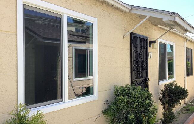 3500/D E. 54th St.