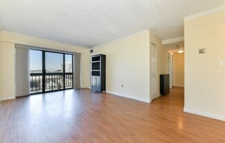 2 beds, 1.5 baths, 769 sqft, $3,000, Unit 612