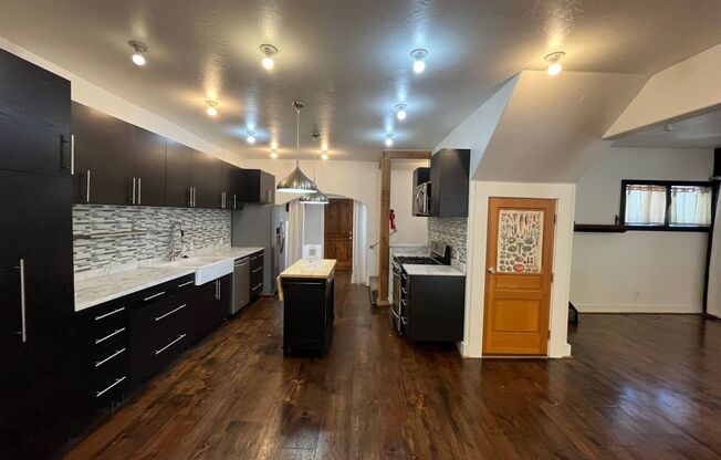 3 beds, 2 baths, $2,200