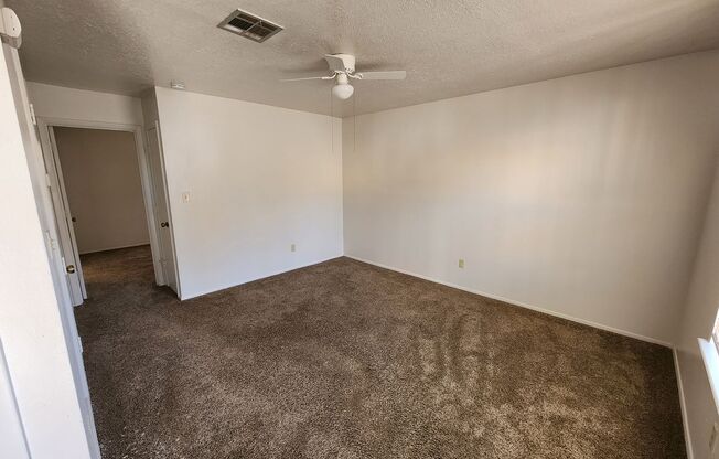 1 bed, 1 bath, 635 sqft, $725, Unit #1