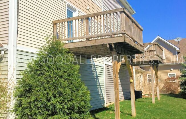 2 beds, 2.5 baths, $1,595