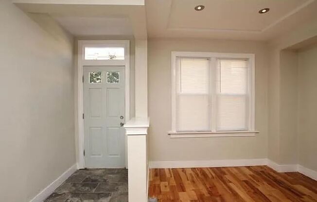 Spacious Three Bedroom Home in Point Breeze!