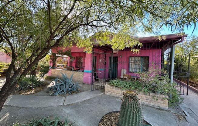 3 bedrooms-1 bath - on 4th Ave