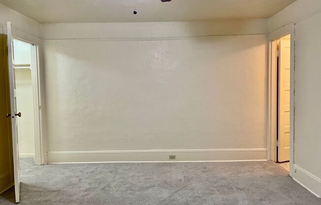 1 bed, 1 bath, 400 sqft, $1,195, Unit B