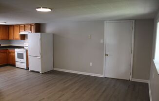 2 beds, 1 bath, $1,275