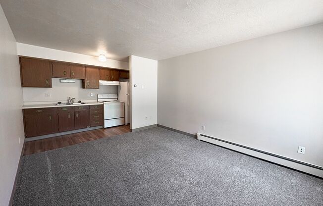 Royal Suites Apartments on Minot's North Hill