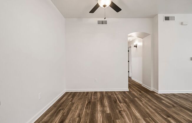 2 beds, 1 bath, 948 sqft, $1,750, Unit 173