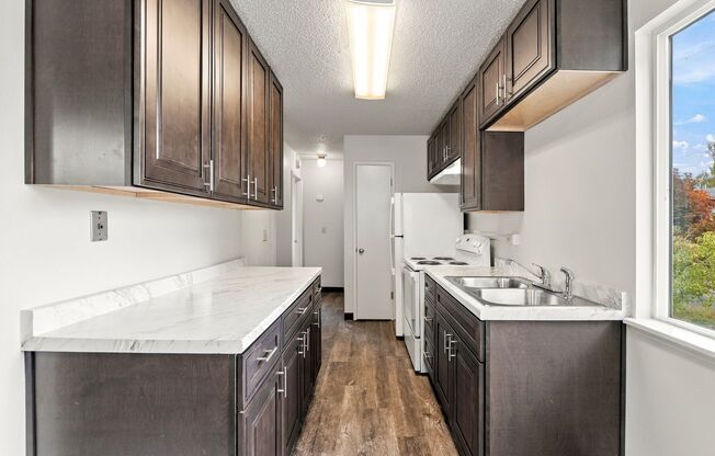 1 bed, 1 bath, 657 sqft, $1,300, Unit .
