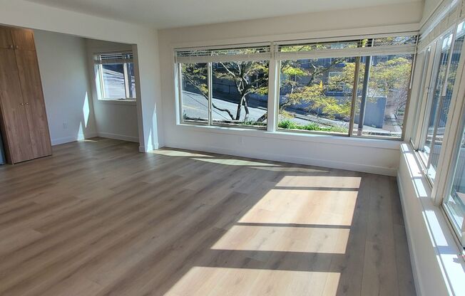 2 beds, 1 bath, 867 sqft, $2,995, Unit 102