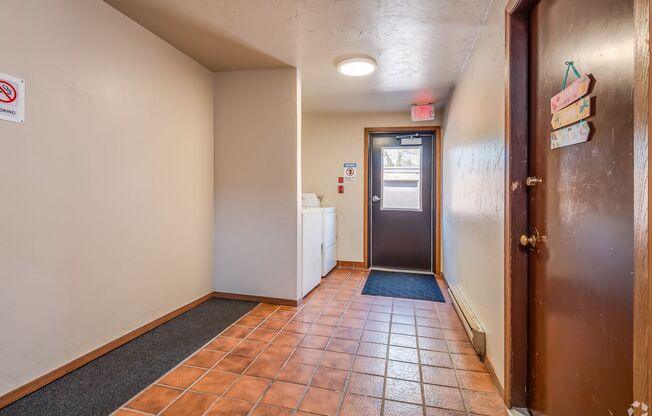 1 bed, 1 bath, 490 sqft, $849.99, Unit 1670-06