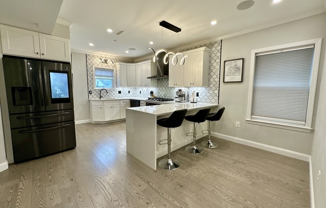 222 ROSLINDALE AVE