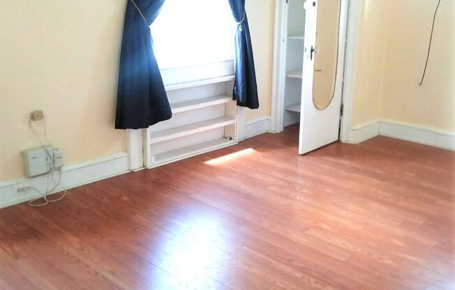 Rhawn St 2212