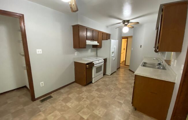 3 beds, 2 baths, $1,995