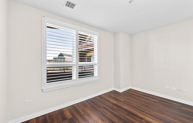 2 beds, 2 baths, $2,350, Unit # 406