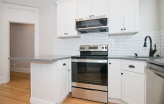HOT ALLSTON LISTING!!!!