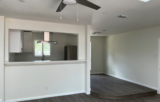 8407 LEESBURG CIR