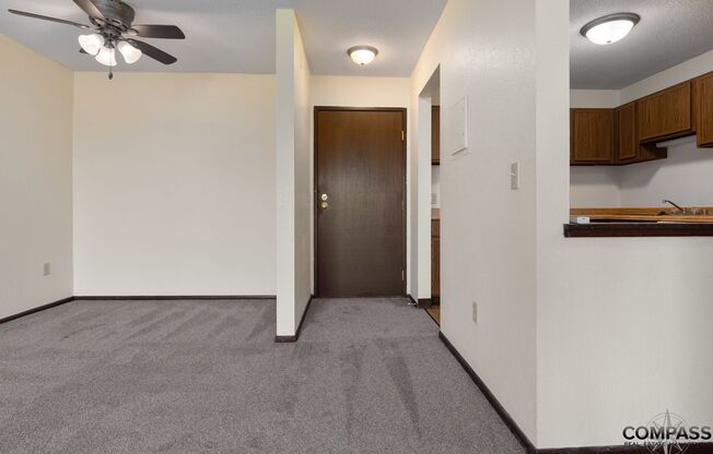 1 bed, 1 bath, 709 sqft, $1,045, Unit 2215-129