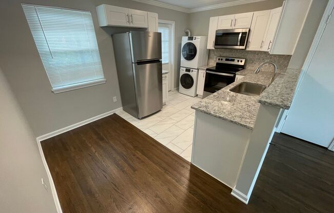 Renovated 1 and 2 Bedroom Virginia Highlands Apartments