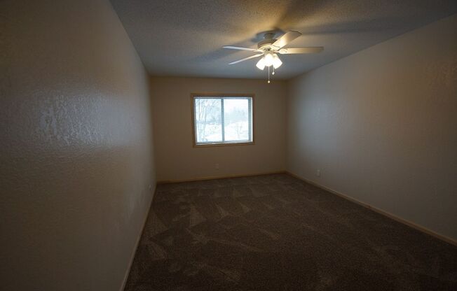 1 bed, 1 bath, 780 sqft, $1,334, Unit 412