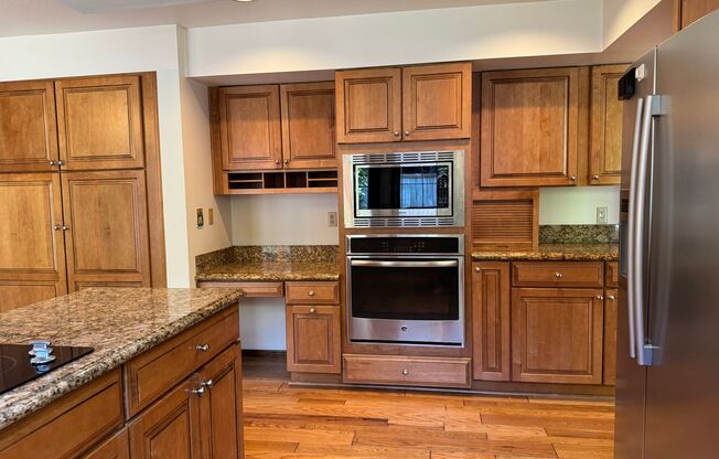 4 beds, 2.5 baths, $4,500