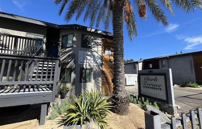 Clark Street Terrace