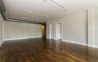 3 beds, 2 baths, 1,399 sqft, $5,600, Unit 306