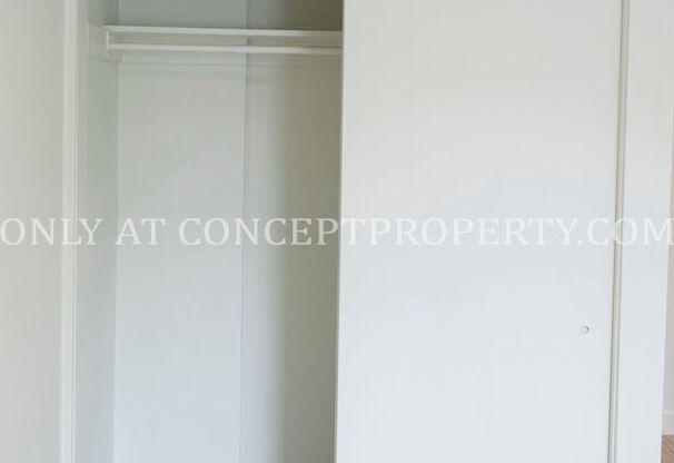 2 beds, 1 bath, 894 sqft, $1,599, Unit 23