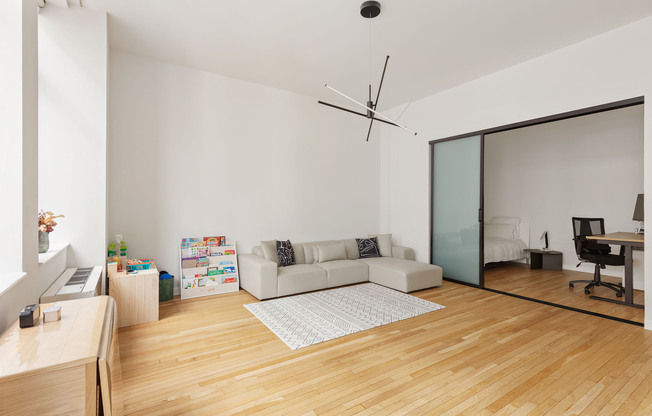 1 bed, 1 bath, 861 sqft, $7,000, Unit 8Z