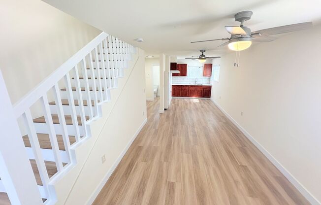 Townhome Apartments Ready for Move In! 2bd/2.5 baths with parking