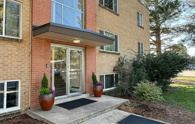 COTTONWOOD APARTMENTS