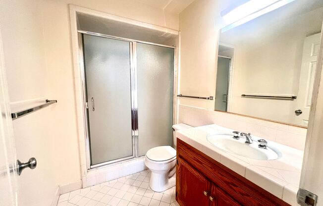 1 bed, 1 bath, $2,850, Unit Apt A