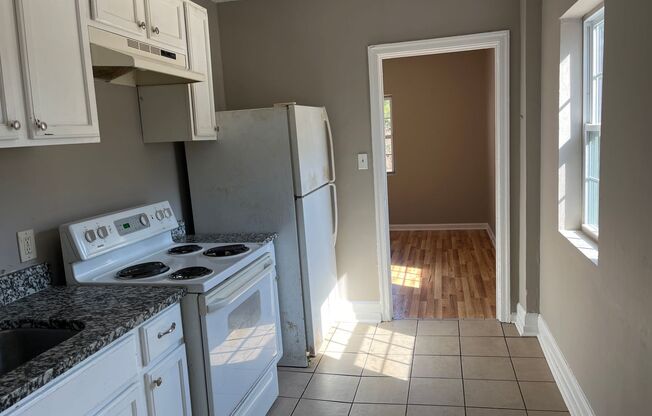 3 beds, 1 bath, $1,350