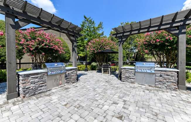 Grilling Area at Stewarts Ferry, Nashville, TN