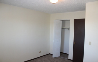 2 beds, 1 bath, 858 sqft, $750, Unit 1330-2E