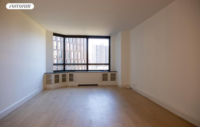 1 bed, 1 bath, 730 sqft, $4,500, Unit 23F