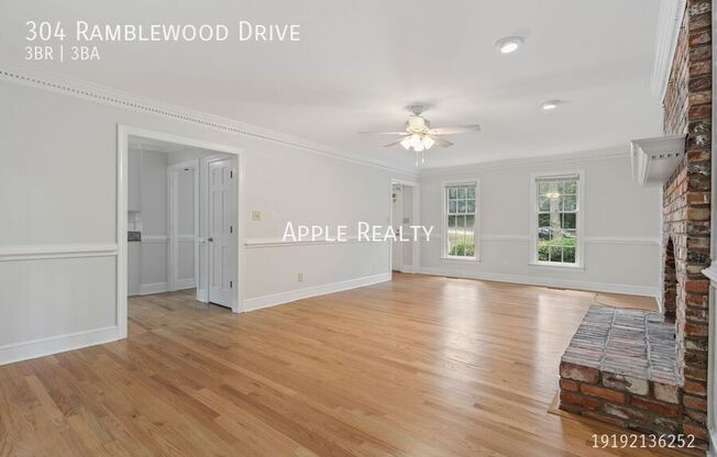 304 RAMBLEWOOD DR
