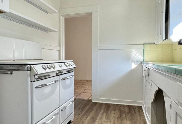 3 beds, 1 bath, $1,795