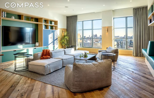 1 bed, 1 bath, $5,595, Unit 10J