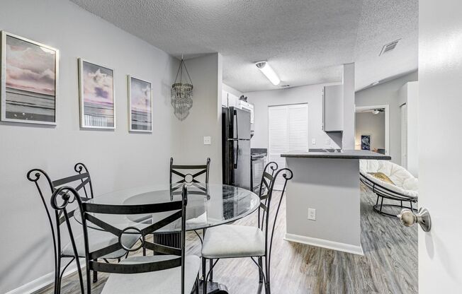 2 beds, 2 baths, 1,000 sqft, $1,050, Unit C21