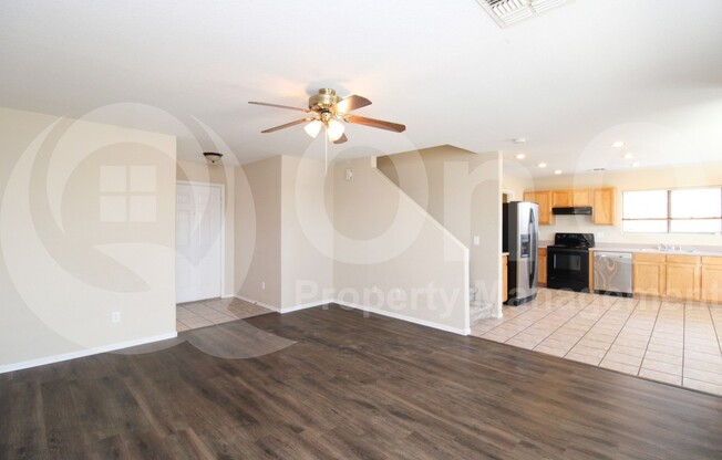 699 E SPRINGFIELD PL
