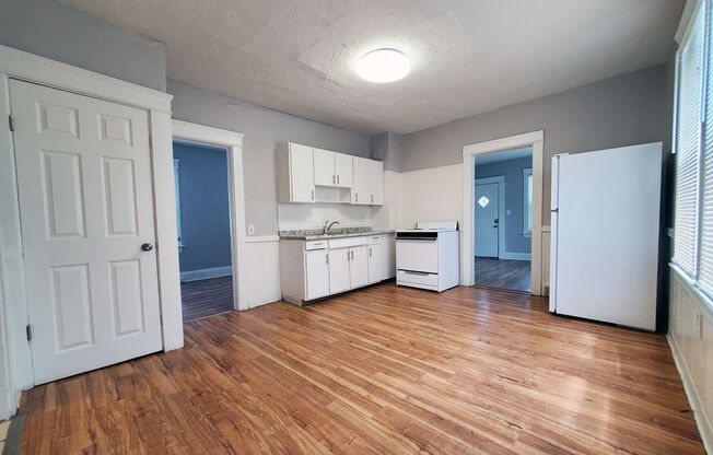 3 Bed - 2 Full Bath Cape Cod for Rent